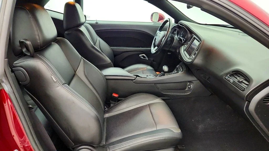 Used 2023 Octane Red Pearlcoat Dodge SXT AWD image 22