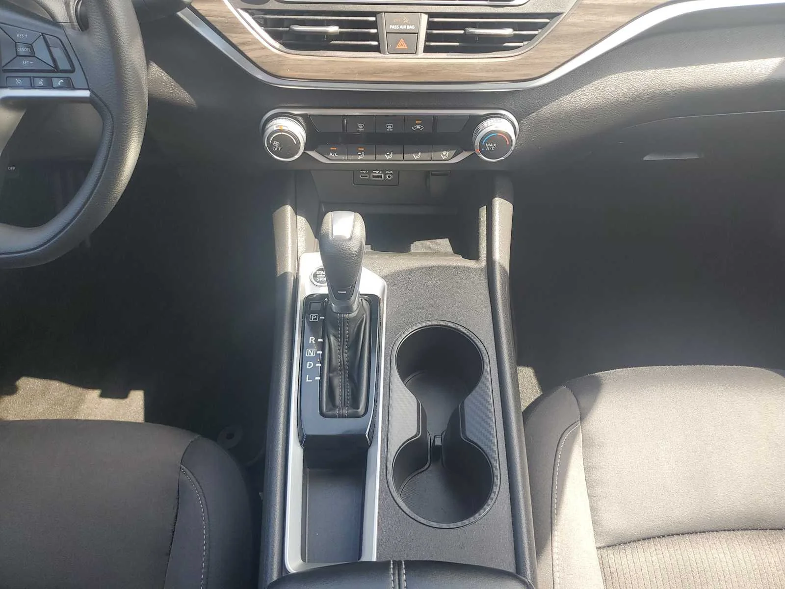 2025 Nissan Altima SV - Photo 21