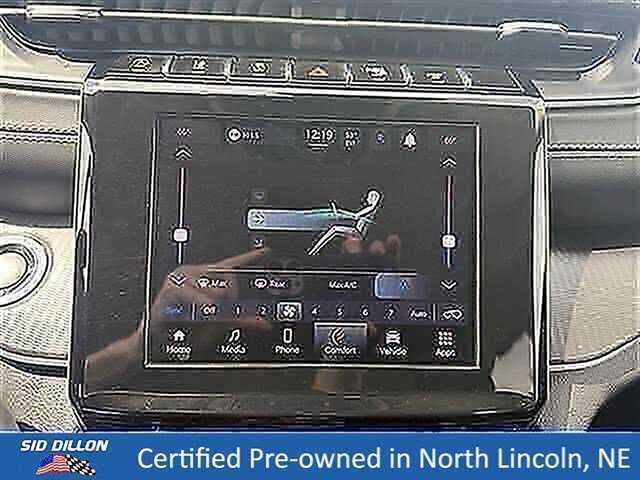 Used 2023 Diamond Black Crystal Pearlcoat Jeep Laredo image 15