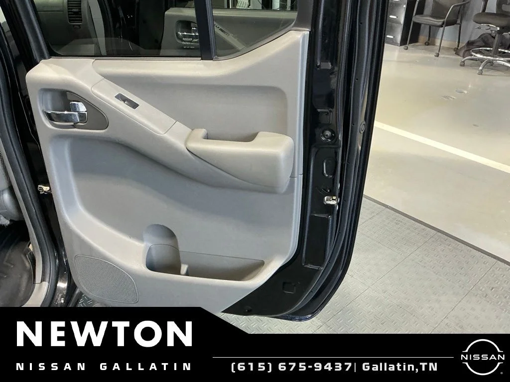 Used 2018 Magnetic Black Nissan SV image 36