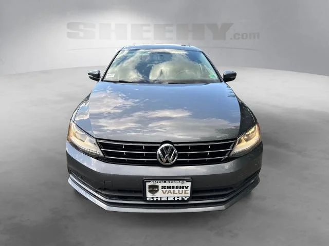 Used 2018 Platinum Gray Metallic Volkswagen  image 17