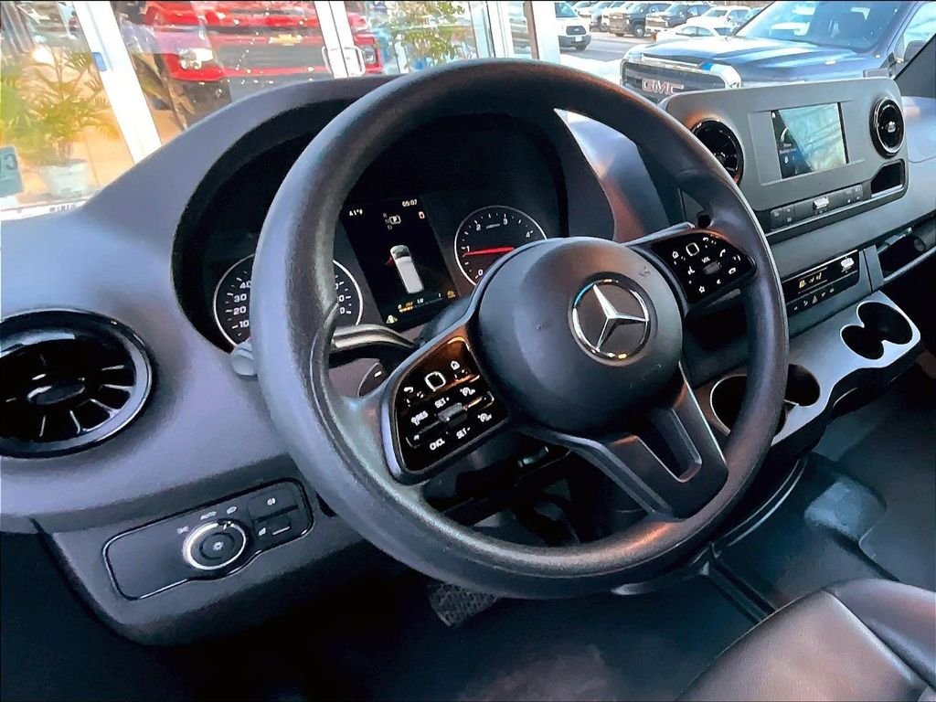 Used 2024 White Mercedes-Benz Crew 170 WB image 17