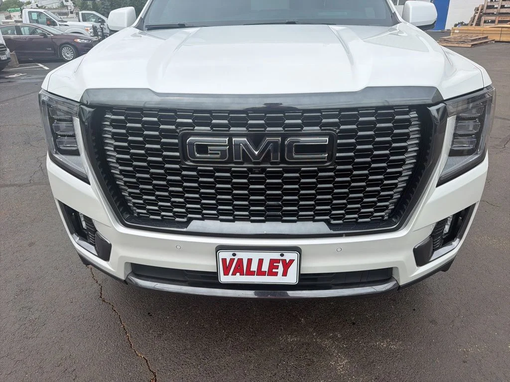 Certified Used 2024 White Frost Tri-Coat GMC Denali Ultimate image 11