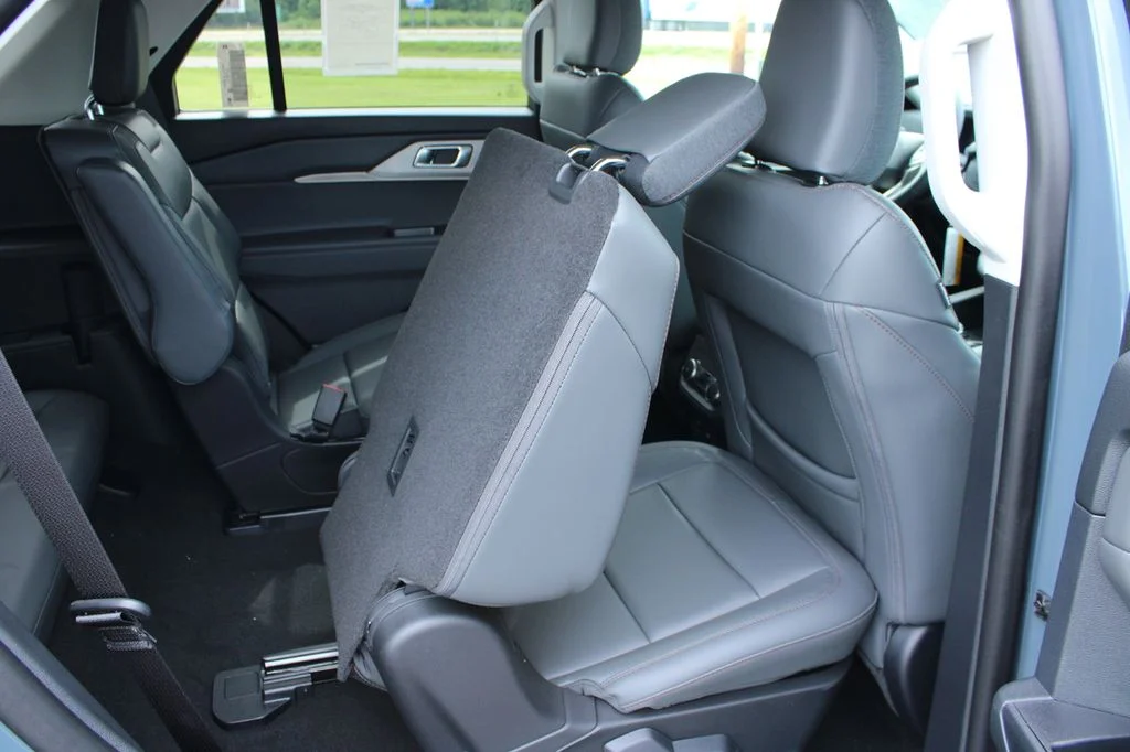 New 2026 Vapor Blue Metallic Ford Active image 19
