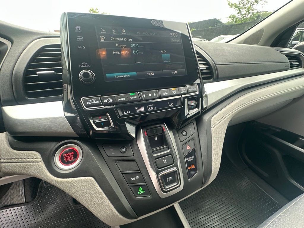 Used 2018  Honda EX image 16
