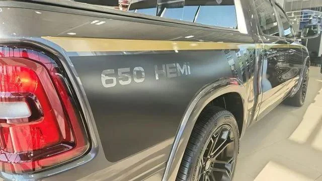 New 2026 Granite Crystal Metallic Clear-Coat Exterior Paint RAM BIG HORN image 30