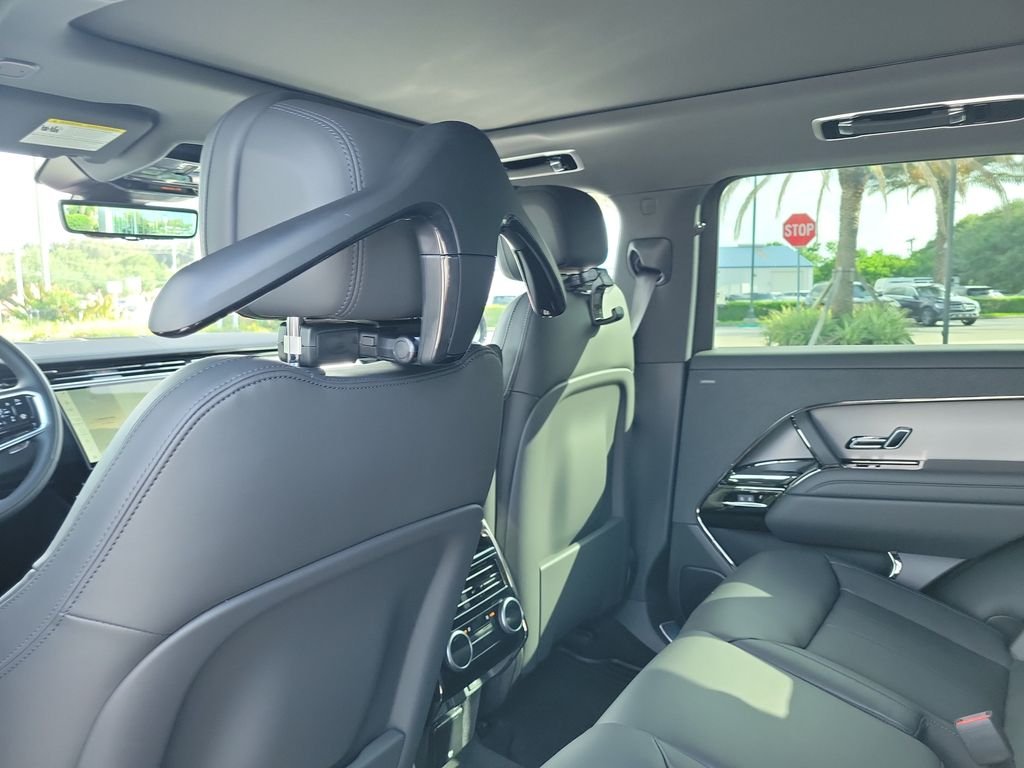 New 2027 Firenze Red Land Rover SE image 17