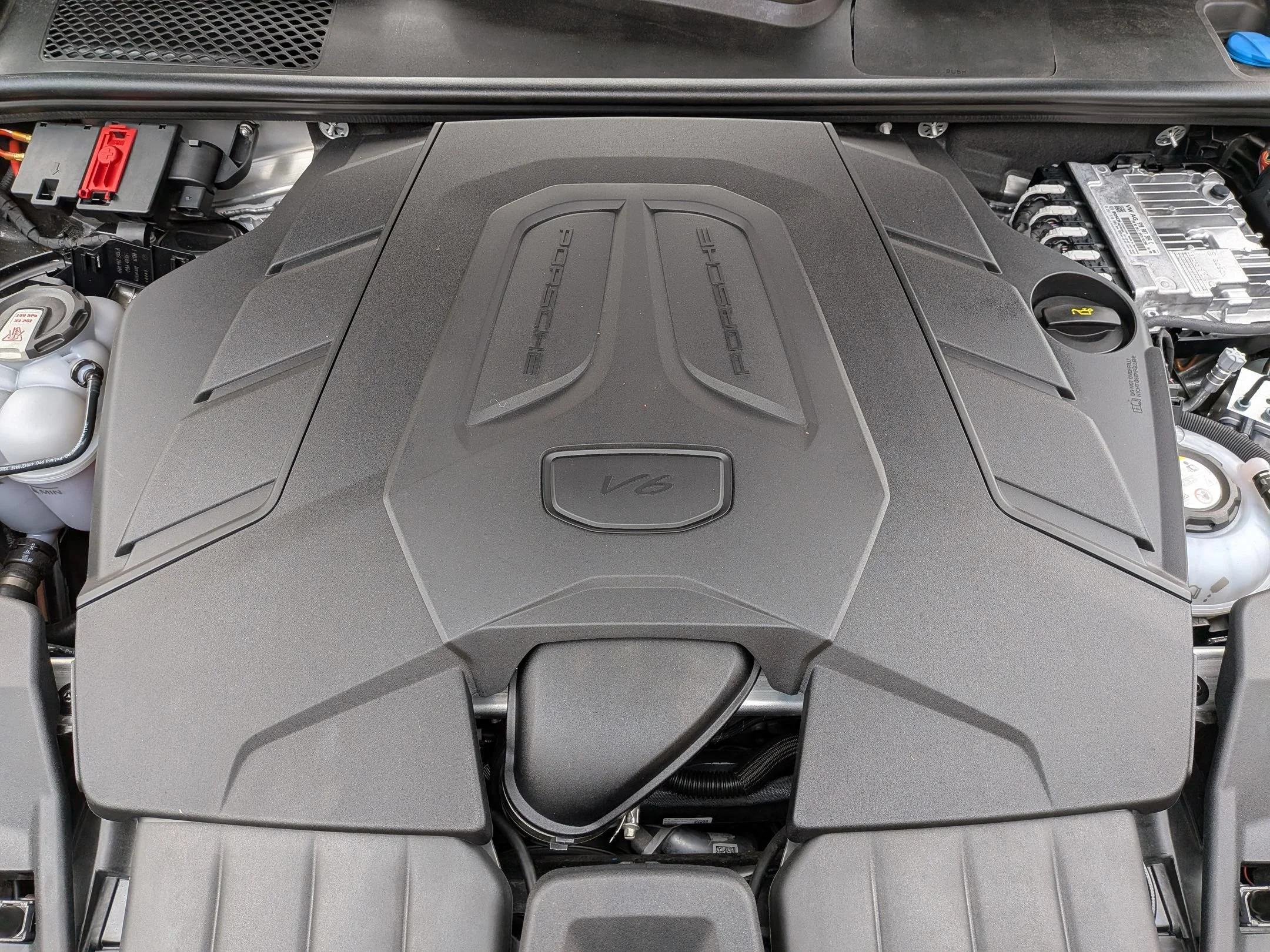 Certified Used 2025 Quartzite Grey Metallic Porsche E-Hybrid image 39