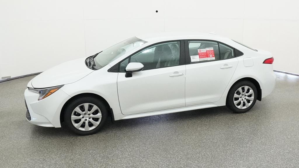 New 2026 Wind Chill Pearl Toyota LE image 5