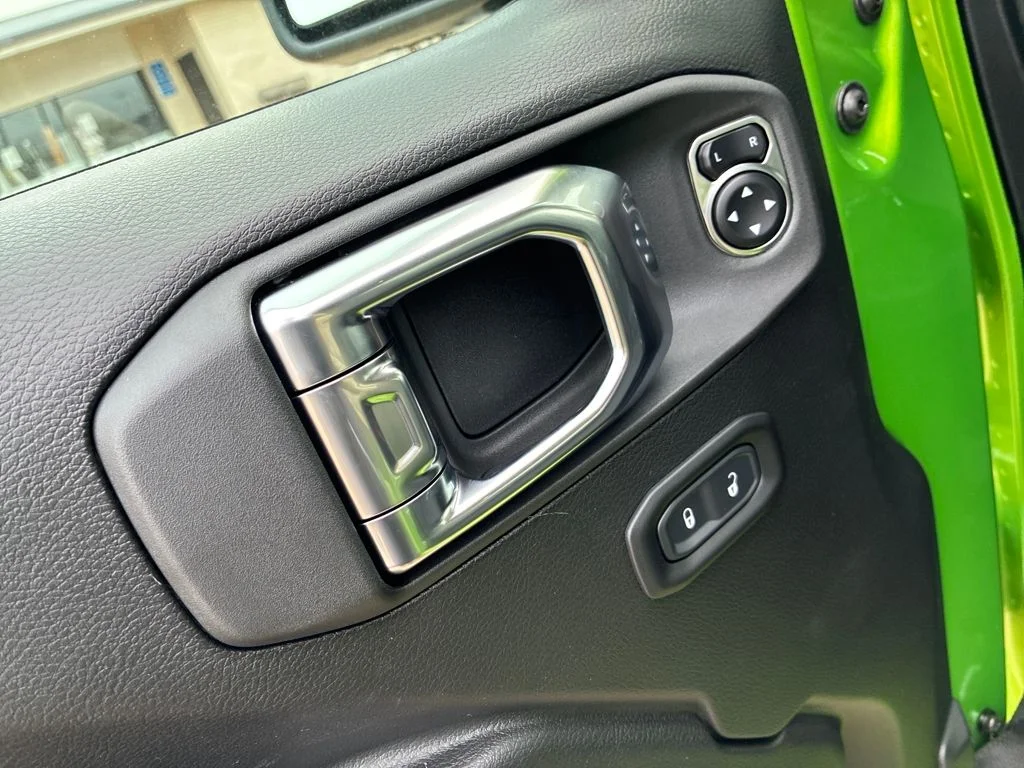 New 2026 Mojito Clear-Coat Exterior Paint Jeep Sport S image 12
