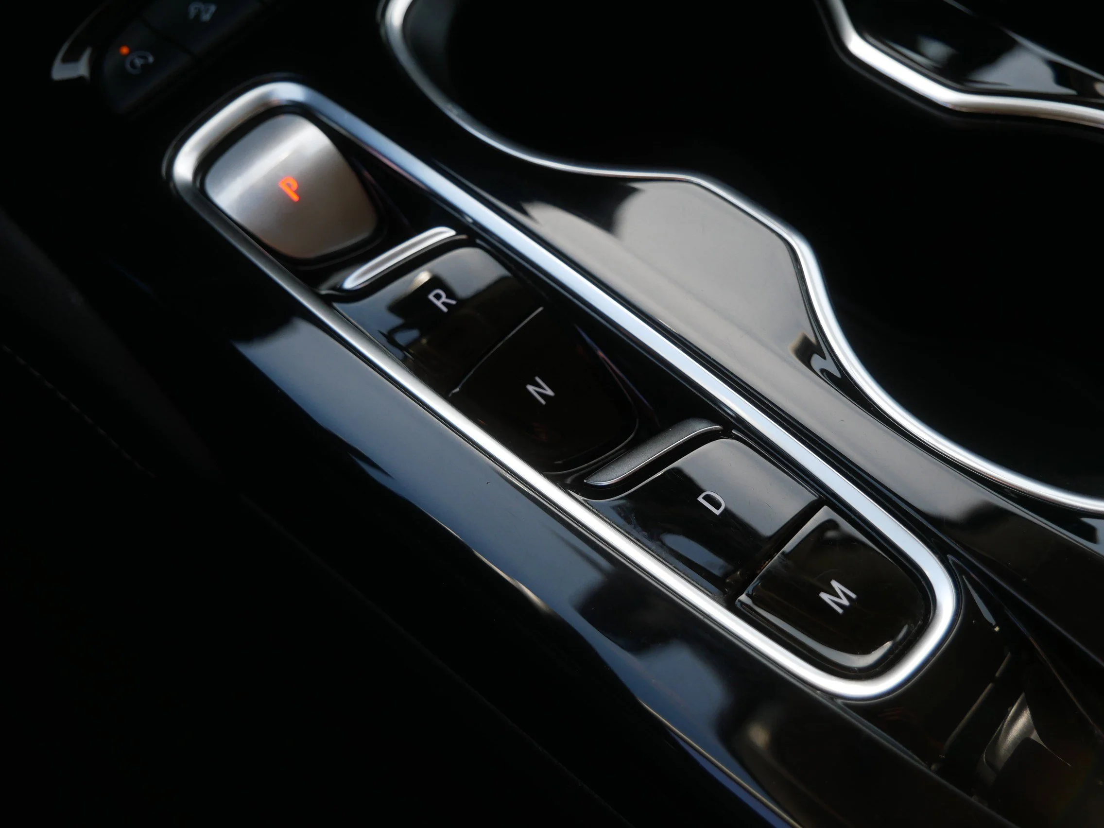 2023 Buick Envision Essence - Photo 32