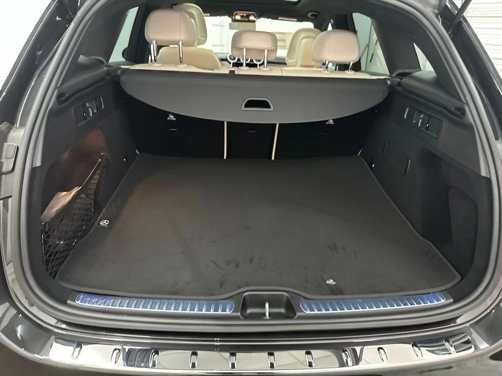 New 2027 Gray Mercedes-Benz GLC 300 image 27