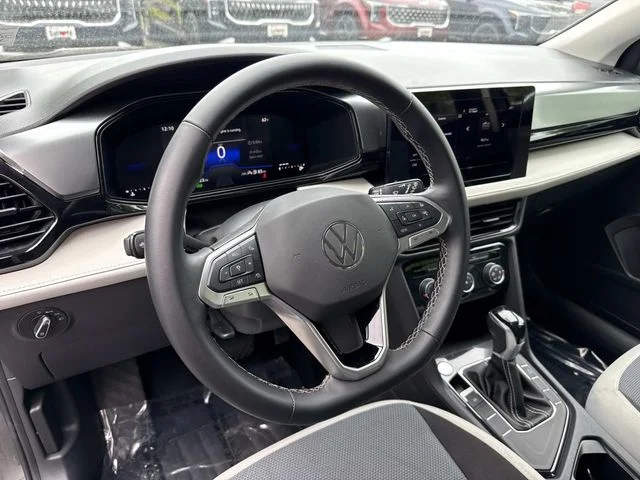 Used 2025 Gray Volkswagen 1.5T S image 2