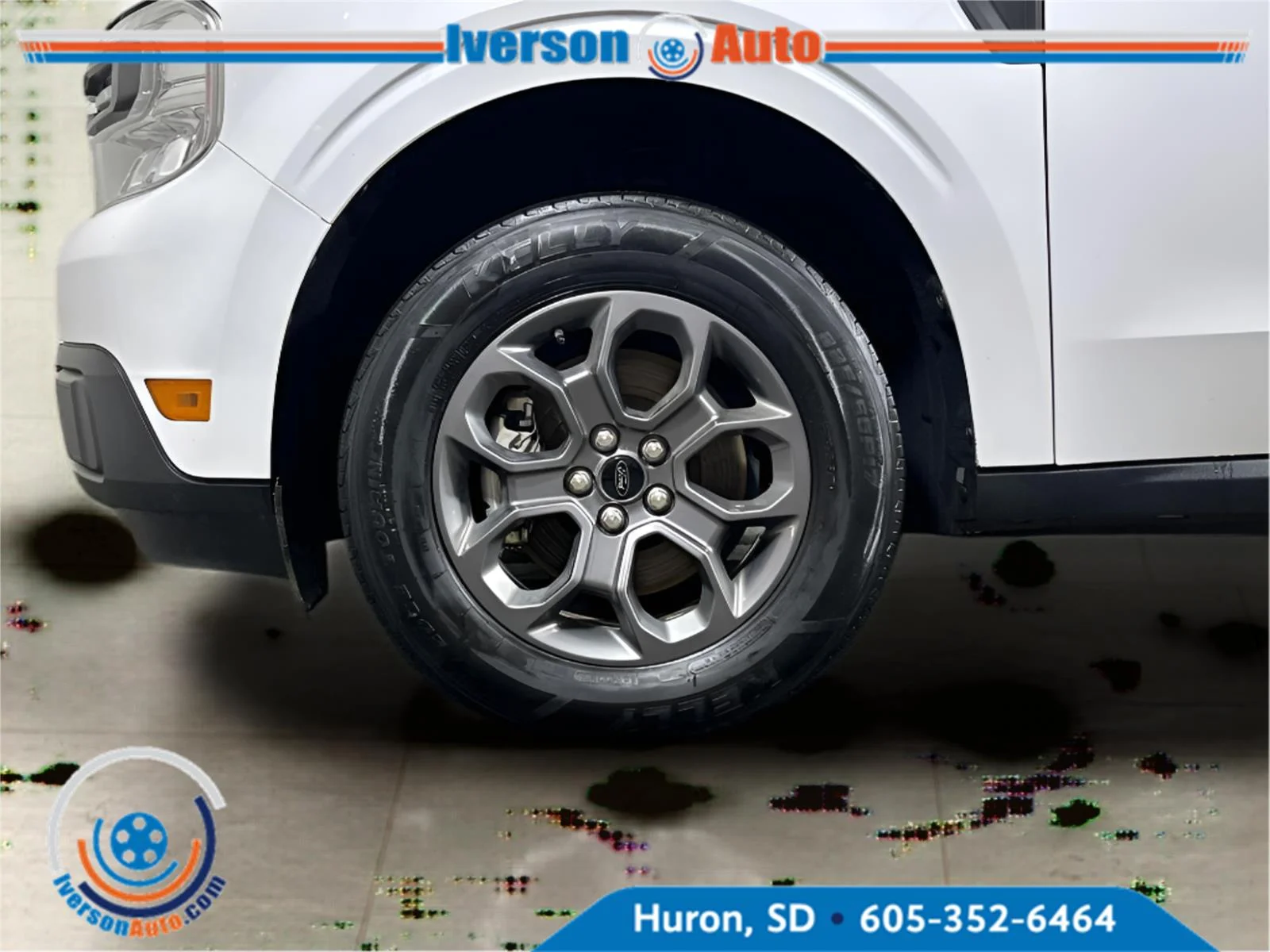 Used 2023 Oxford White Ford XLT image 8