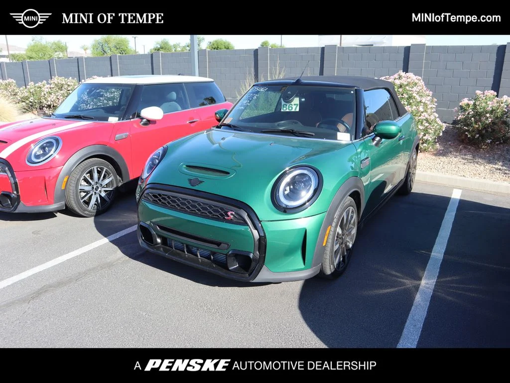 2023 MINI Convertible Cooper S's photo