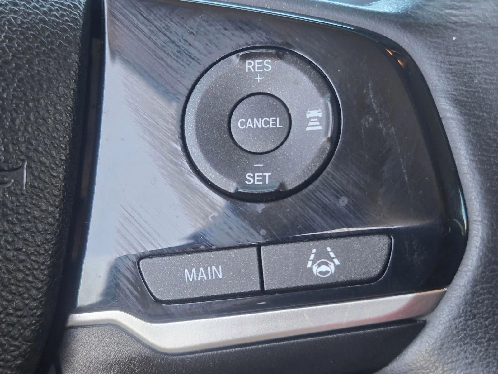 Used 2020 White Honda EX-L image 17