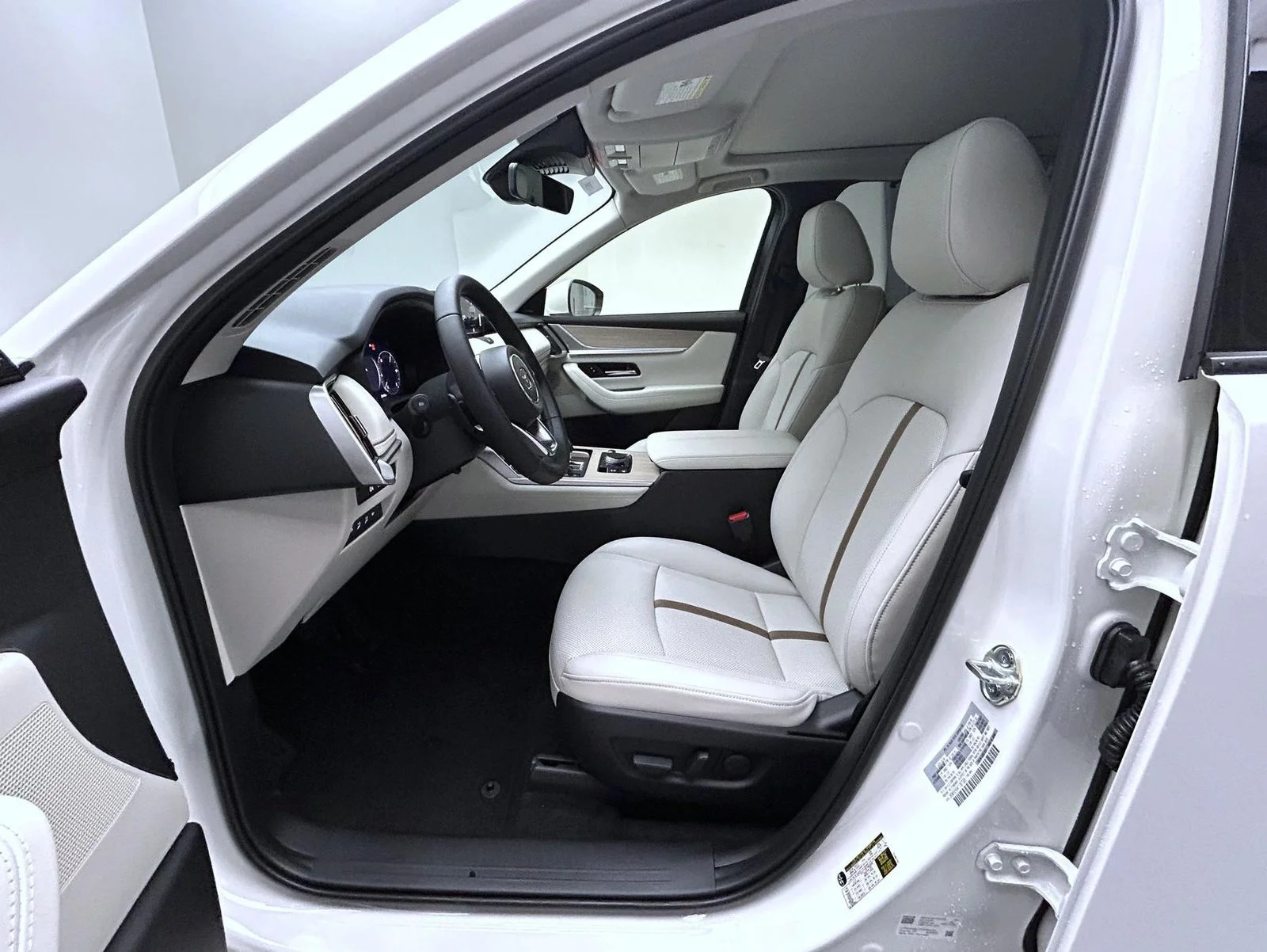 New 2026 Rhodium White Premium Mazda 3.3 Turbo Premium Plus AWD image 11