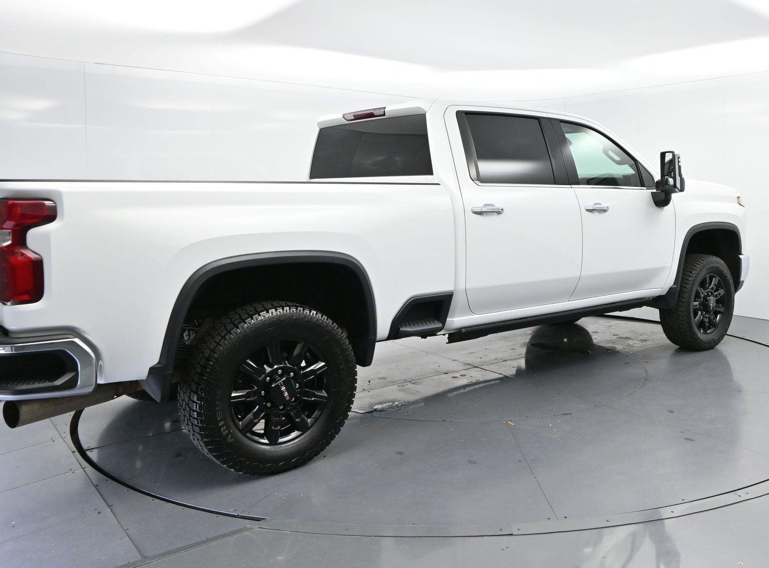 Used 2024 Summit White Chevrolet LTZ image 7