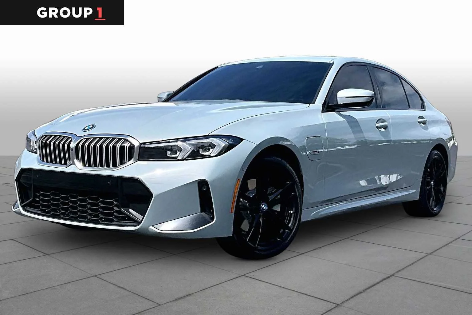2023 BMW 3 Series 330e Sedan's photo