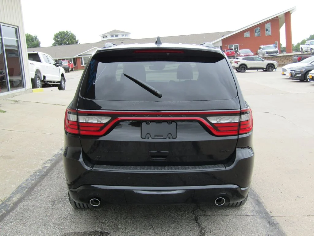 New 2026 DB Black Clearcoat Dodge GT Plus HEMI V8 image 4