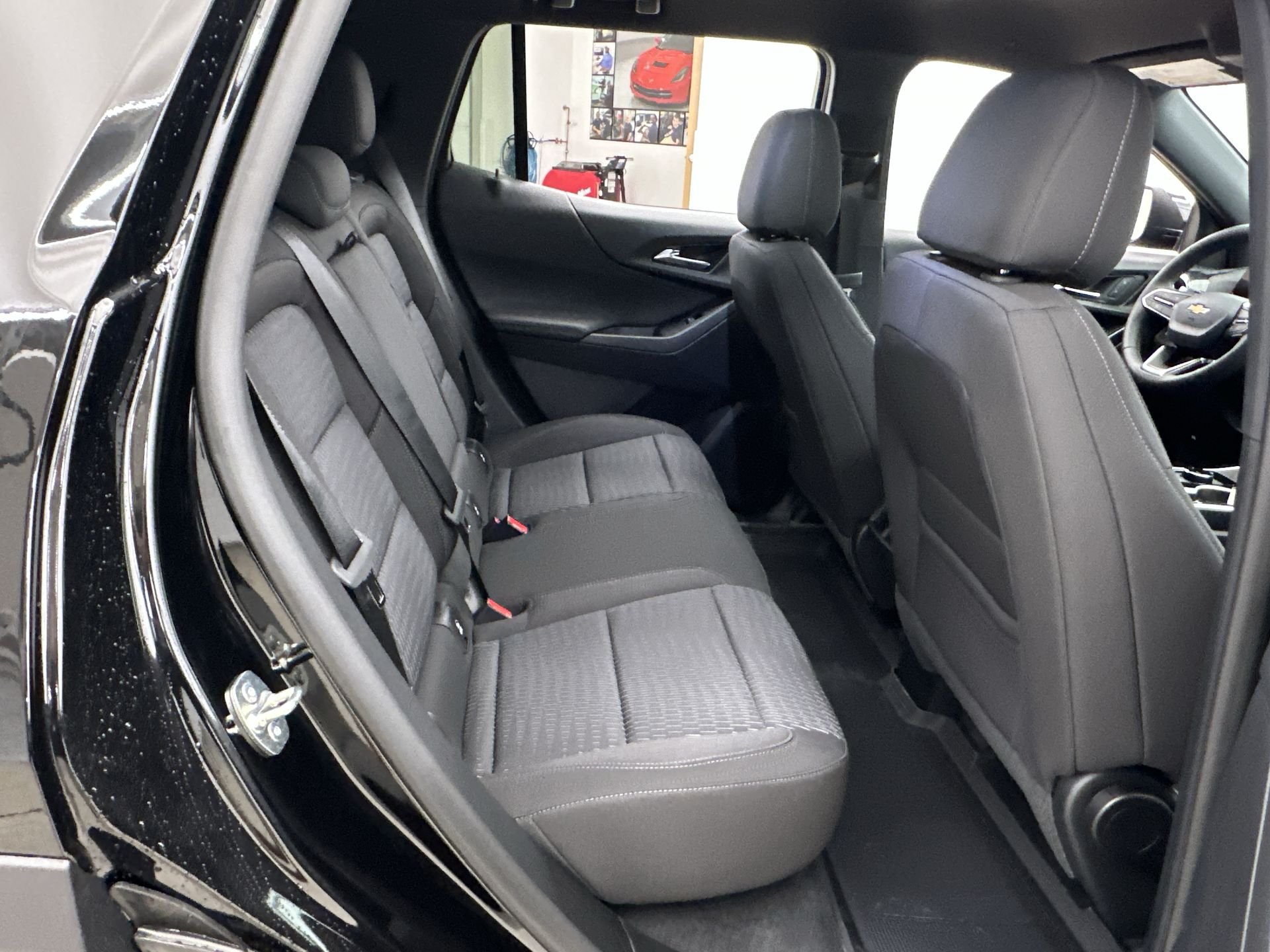 2027 Chevrolet Equinox LT - Photo 83