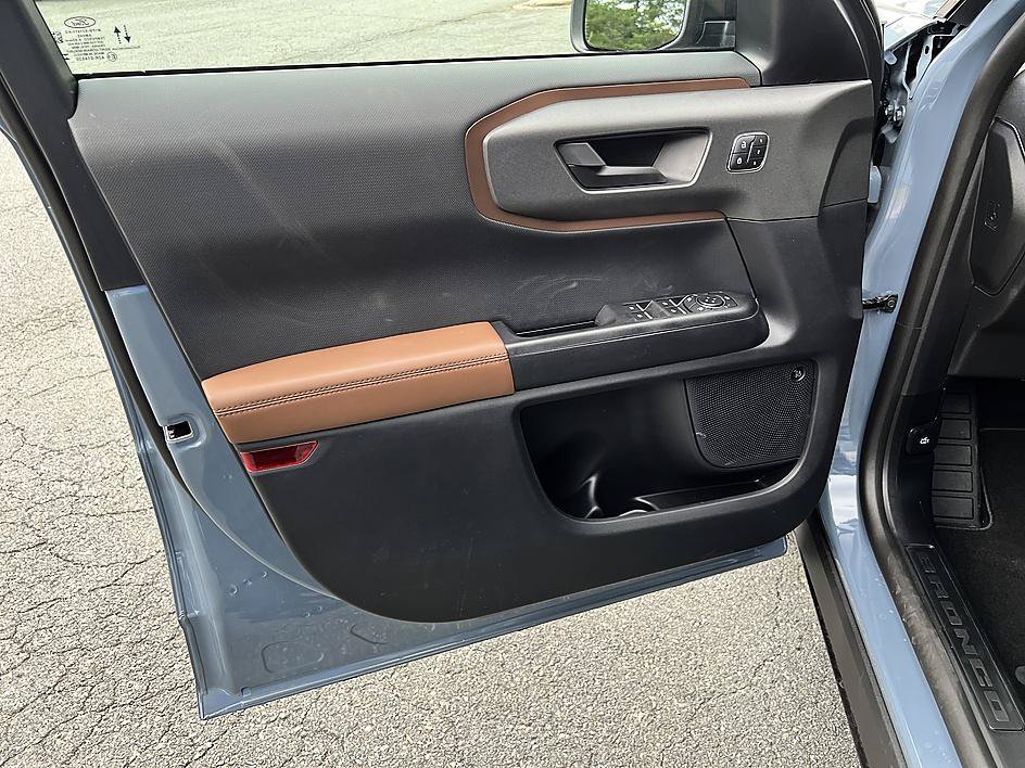 New 2026 Azure Gray Metallic Tri-Coat Ford Outer Banks® image 9