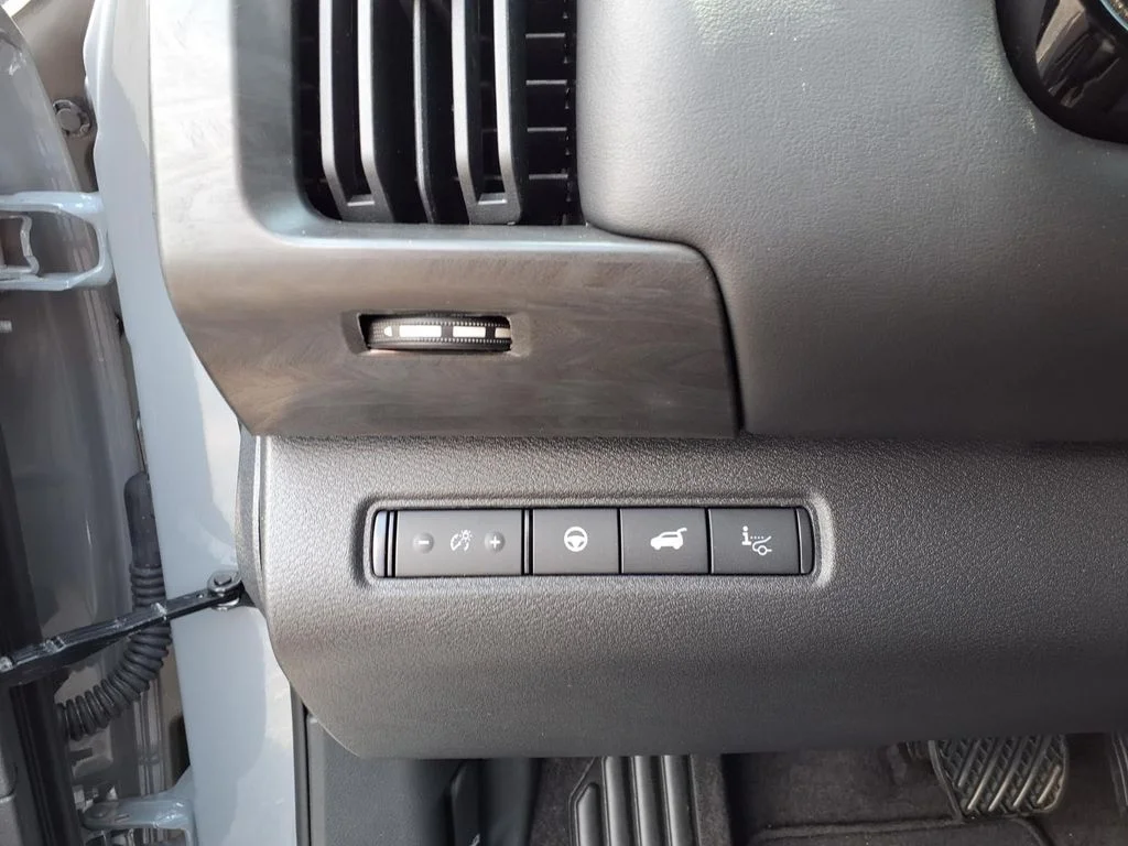 New 2026 Boulder Gray Pearl Nissan Platinum image 17