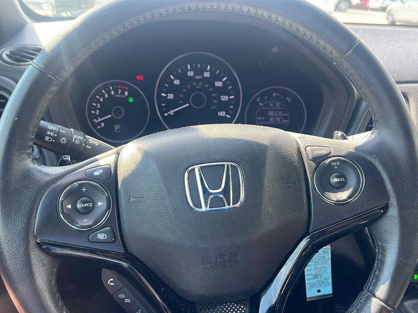 Used 2021 Platinum White Pearl Honda Sport image 11