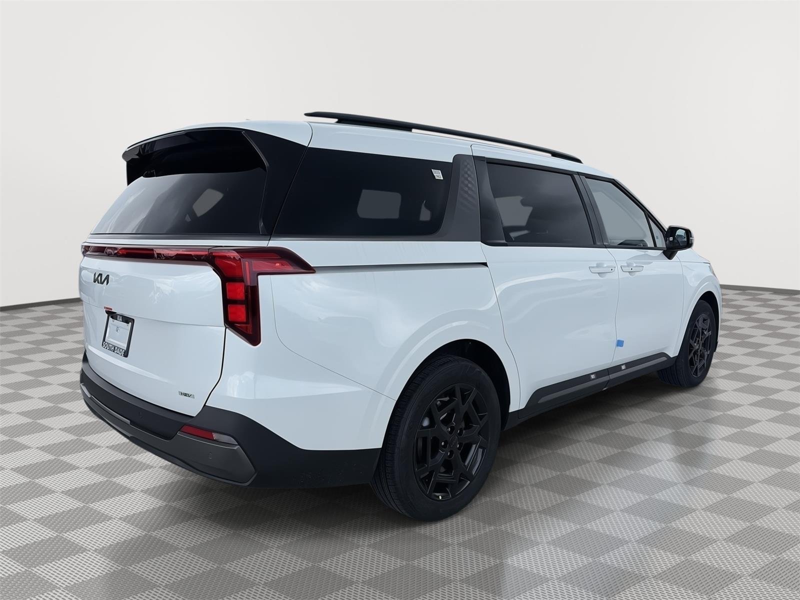 New 2027 Snow White Pearl Kia EX image 4