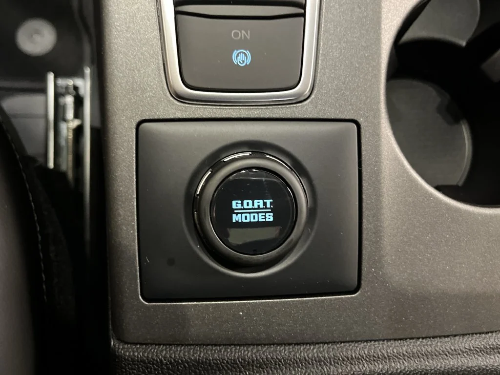New 2025 Carbonized Gray Metallic Ford Outer Banks® image 26