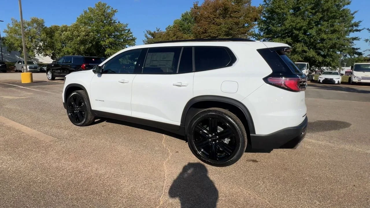 New 2026 Summit White GMC Elevation image 6
