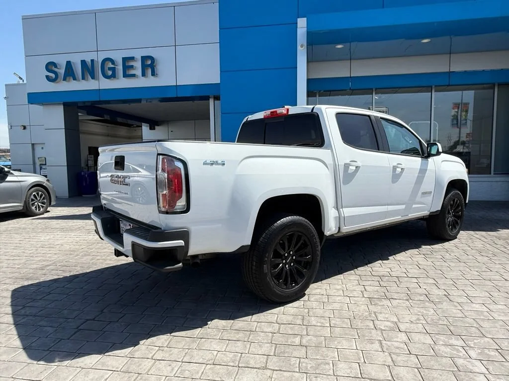 Used 2022 SUMMIT WHITE GMC 4WD Elevation image 10