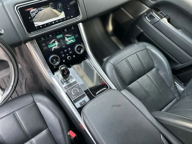 Used 2022 White Land Rover HSE Silver Edition image 22