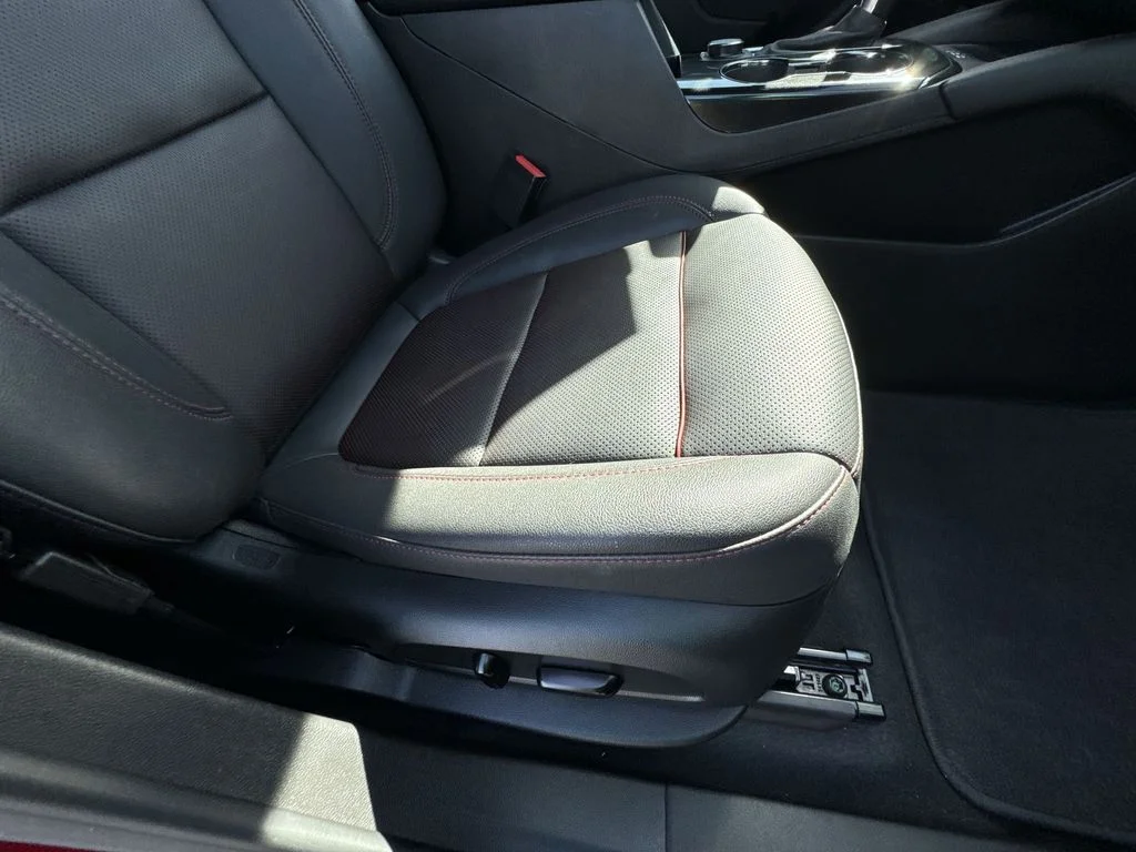Used 2023 Red Chevrolet RS image 28