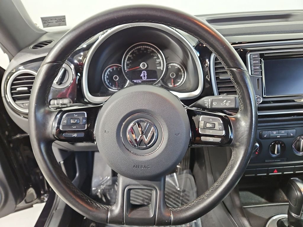 Used 2016  Volkswagen 1.8T SE image 14