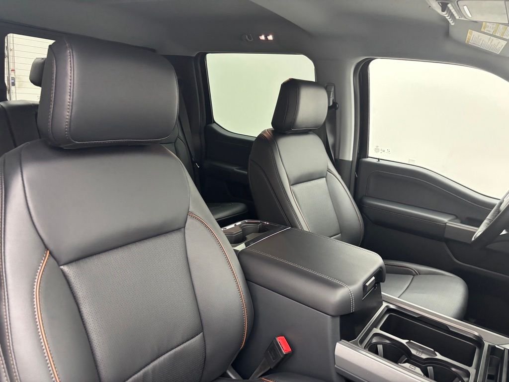 New 2026 Black Ford Lariat image 33