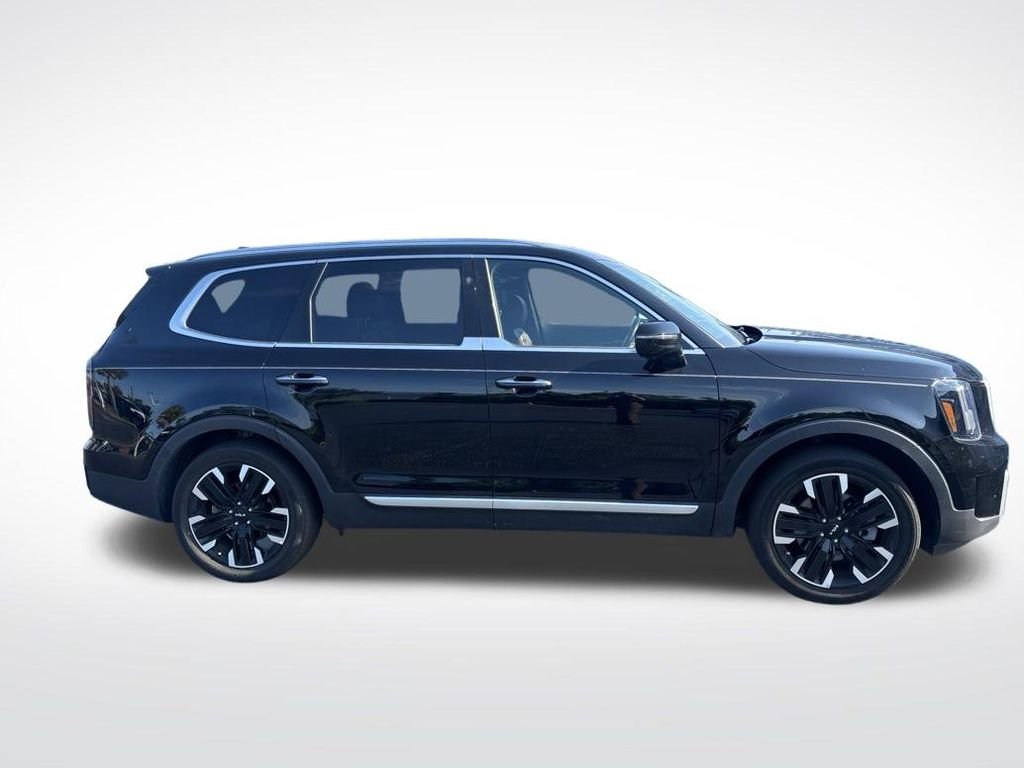Used 2023 Black Kia SX-Prestige image 9