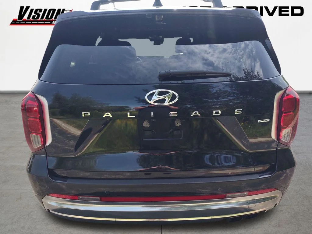 Used 2023 White Hyundai Calligraphy image 4