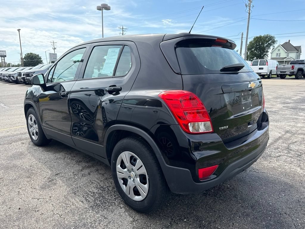 Used 2018 MOSAIC BLACK METALLIC Chevrolet LS image 3