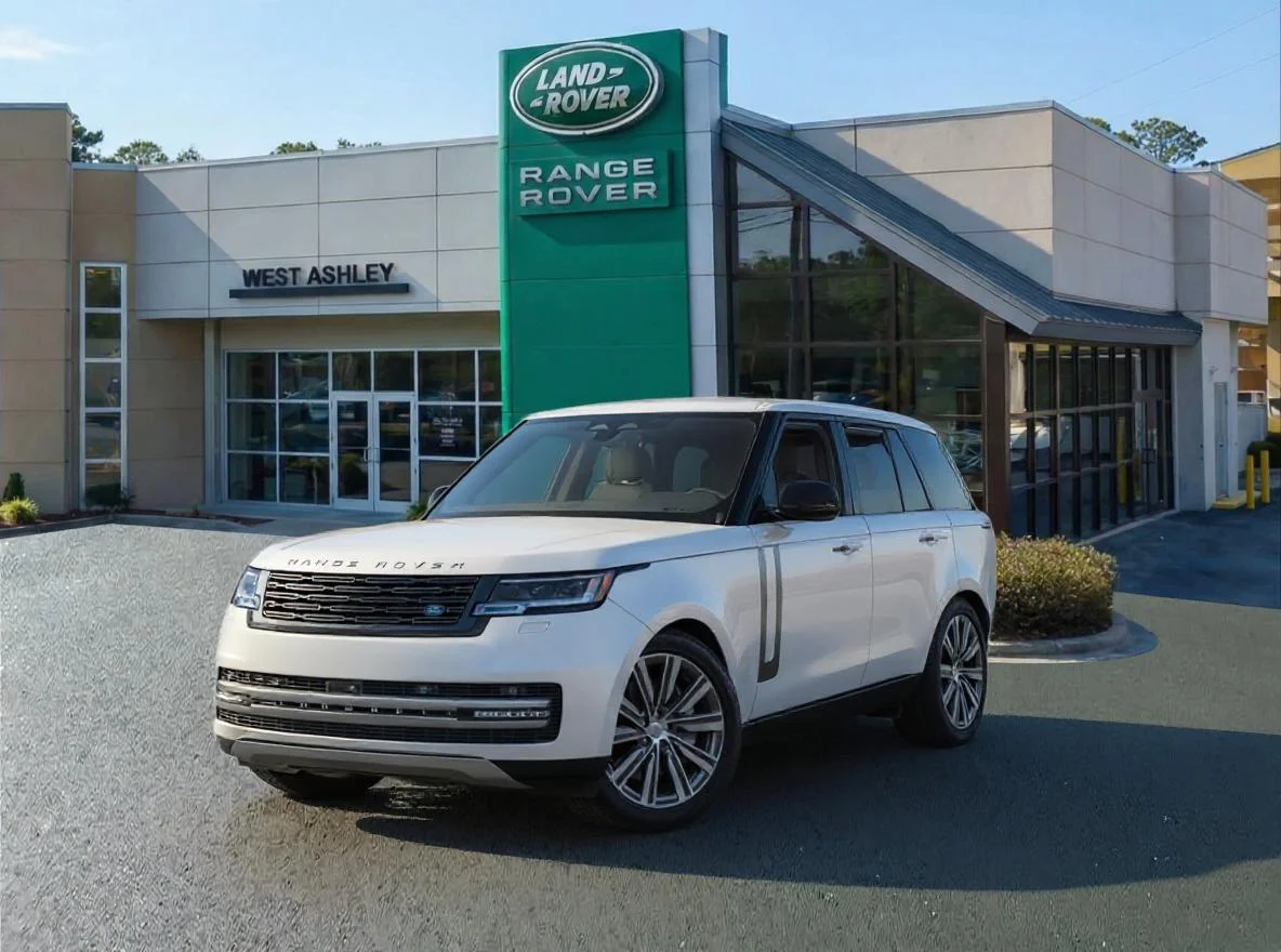 2026 Land Rover Range Rover 3.0 SE LWB 7's photo