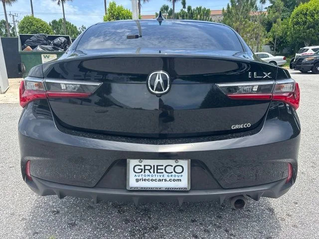 Used 2021 Majestic Black Pearl Acura Premium Package image 3