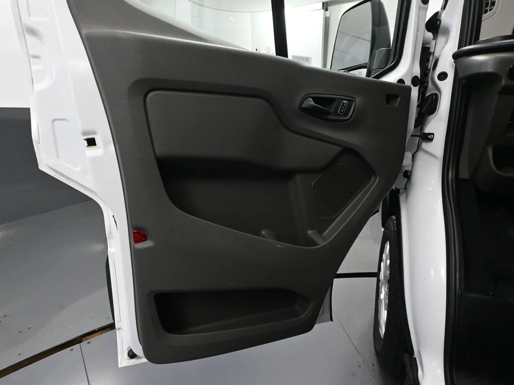 Used 2023 White Ford XLT image 18