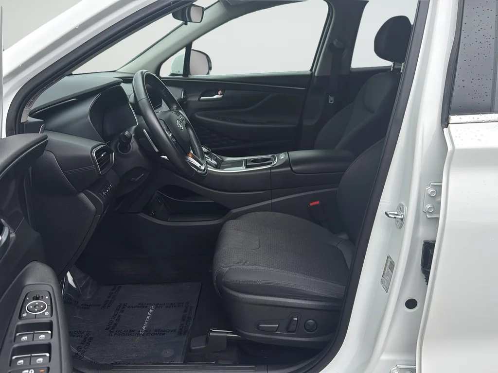 Used 2023 White Hyundai SEL image 10