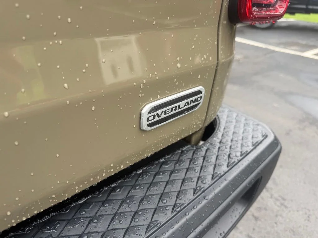 Used 2020 Green Jeep Overland image 51