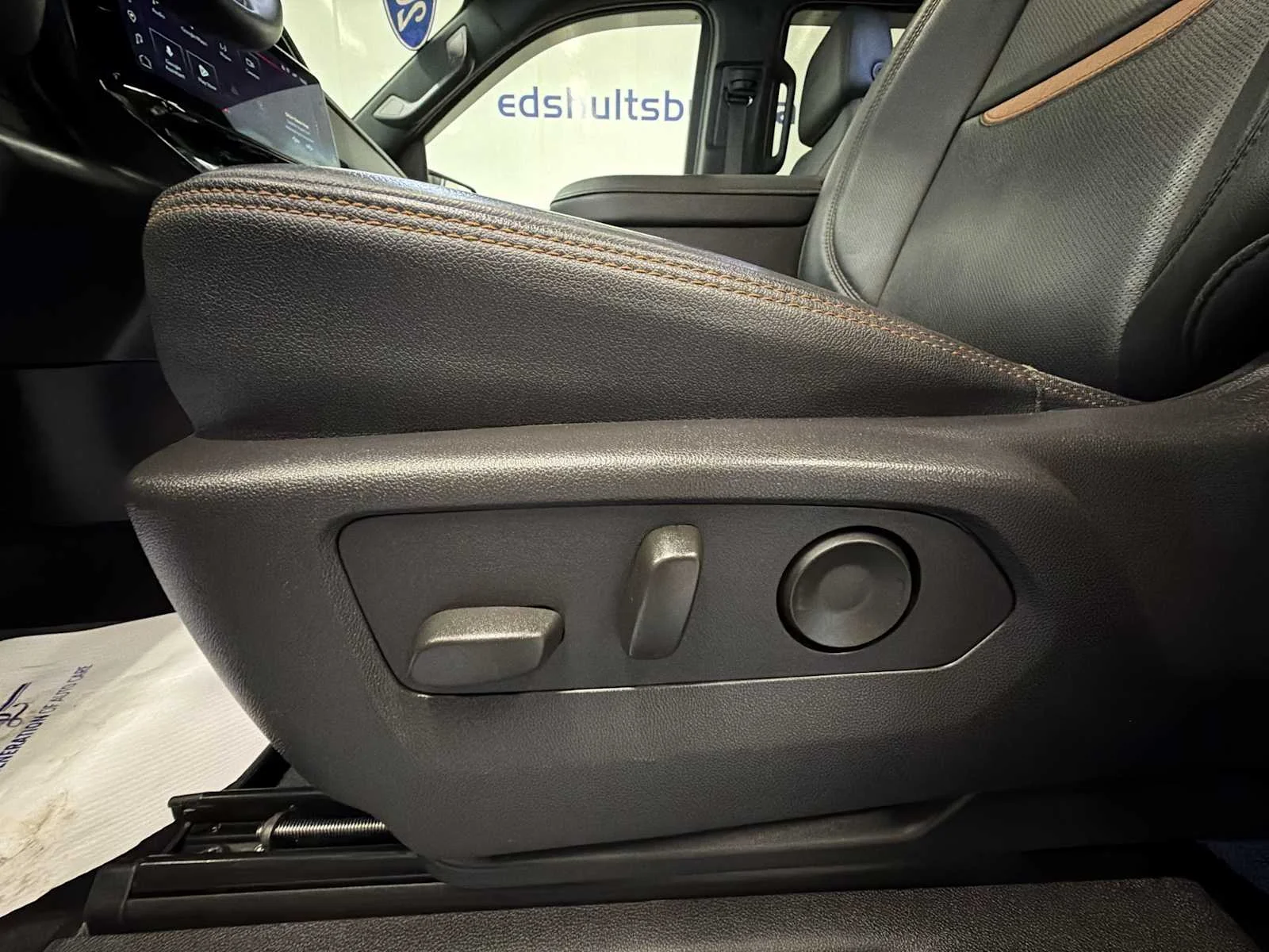 Used 2024 Onyx Black GMC AT4 image 14