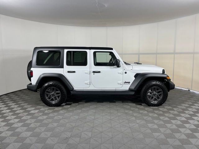 Used 2026 White Jeep Sport S image 8