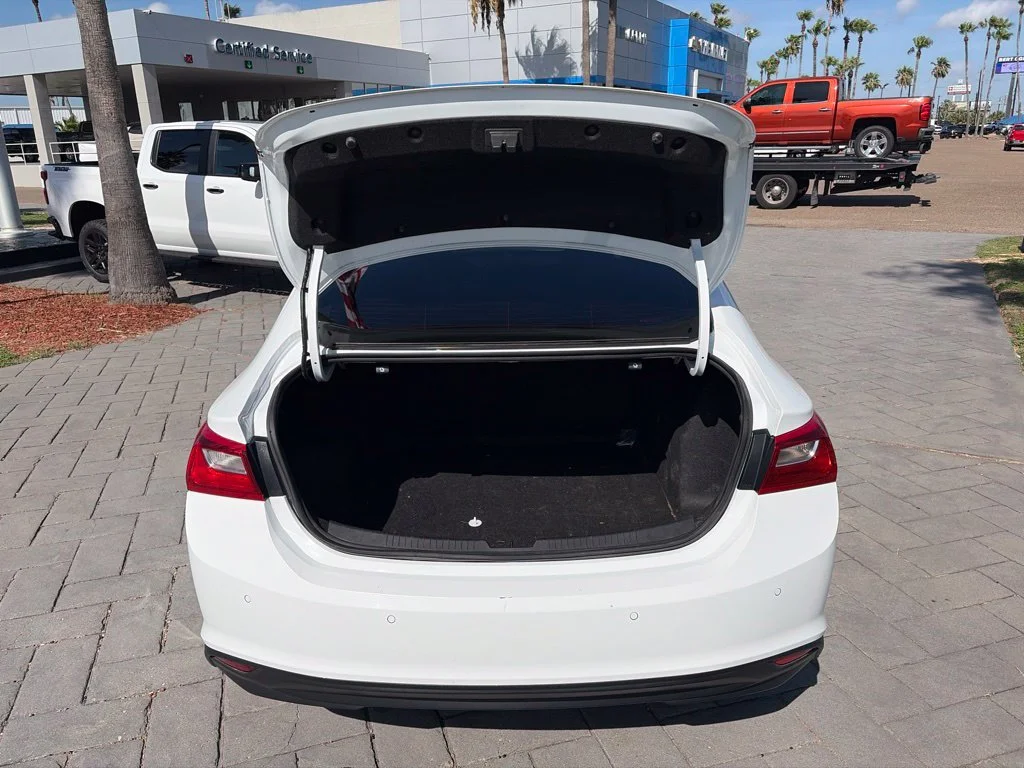 Used 2024 White Chevrolet LT image 6