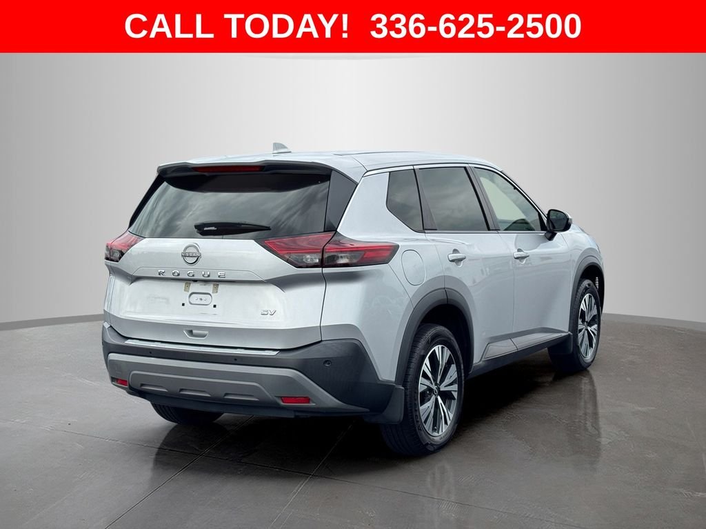 Used 2022 Silver Nissan SV image 5