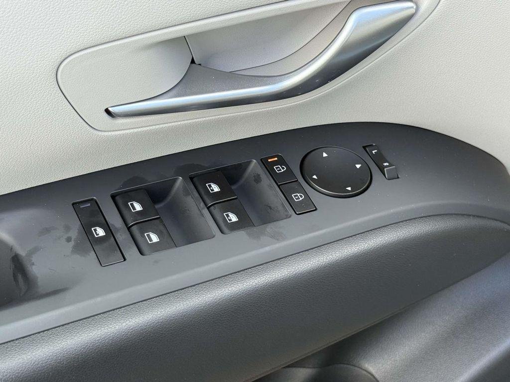 New 2026 Rockwood Green Hyundai SEL Premium AWD image 31