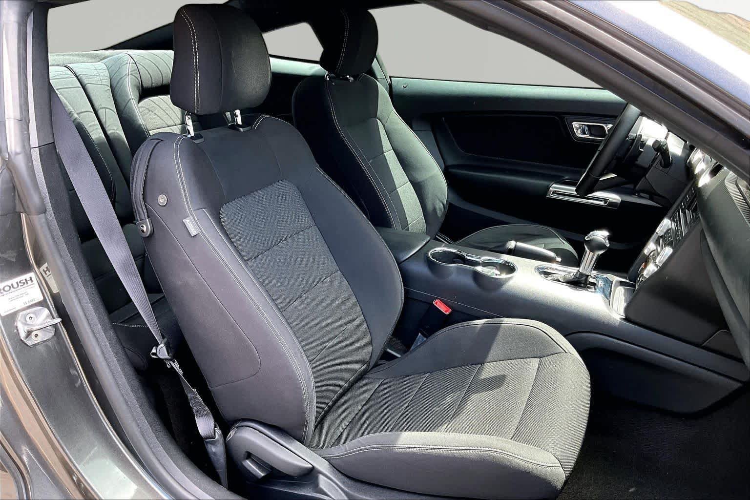 Used 2015 Magnetic Ford V6 image 9